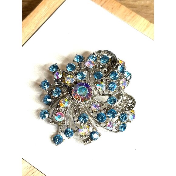 Vintage Silver-Tone Rhinestone Floral Brooch With Blue & Iridescent Stones Appro - Picture 1 of 6